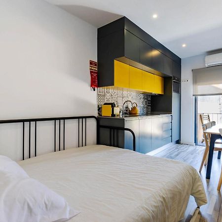 Host Wise - Amadeo Apartments บีลาโนวาเดกายา ภายนอก รูปภาพ