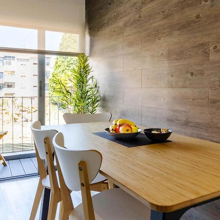 Host Wise - Amadeo Apartments บีลาโนวาเดกายา ภายนอก รูปภาพ