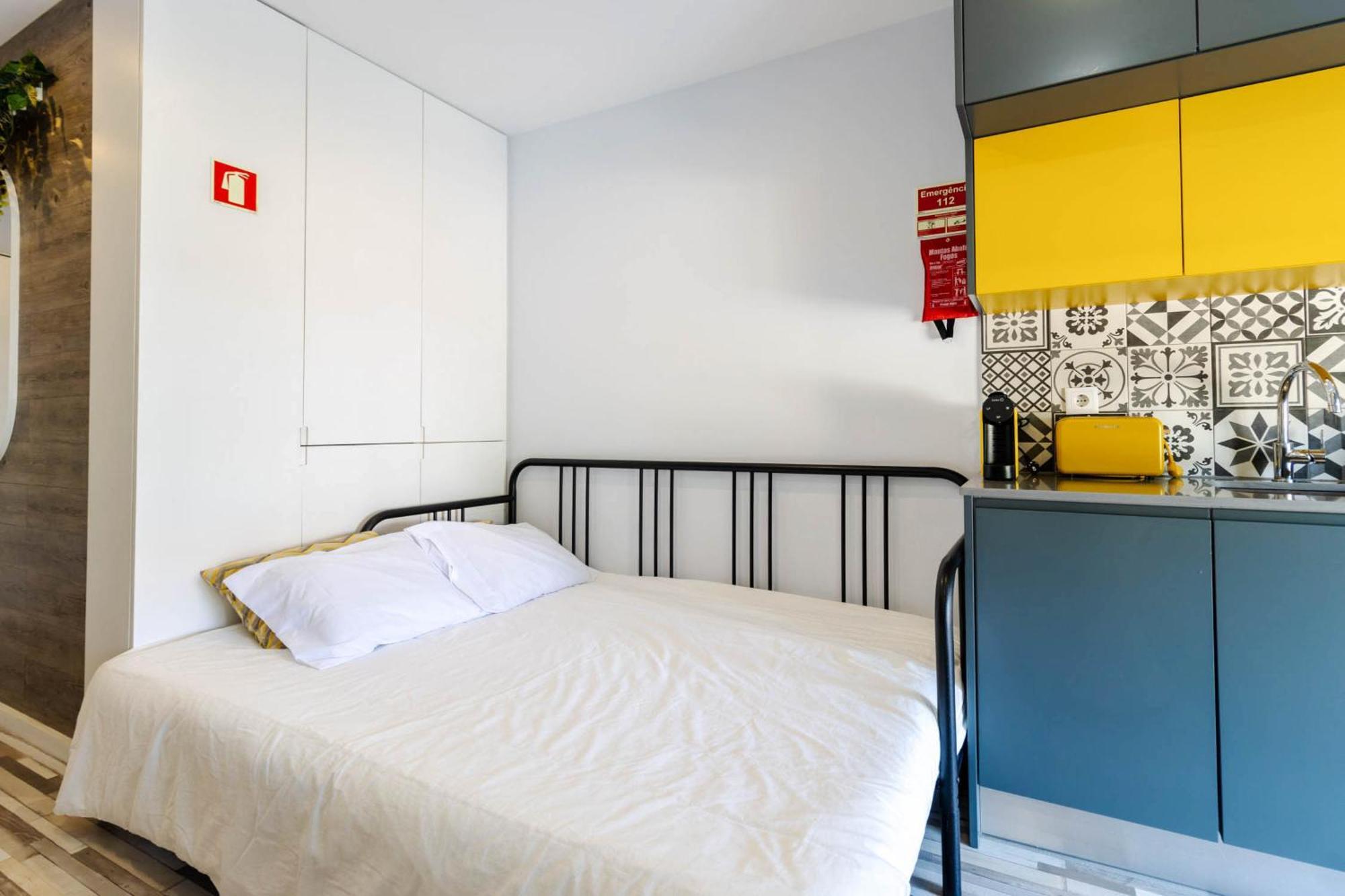 Host Wise - Amadeo Apartments บีลาโนวาเดกายา ภายนอก รูปภาพ